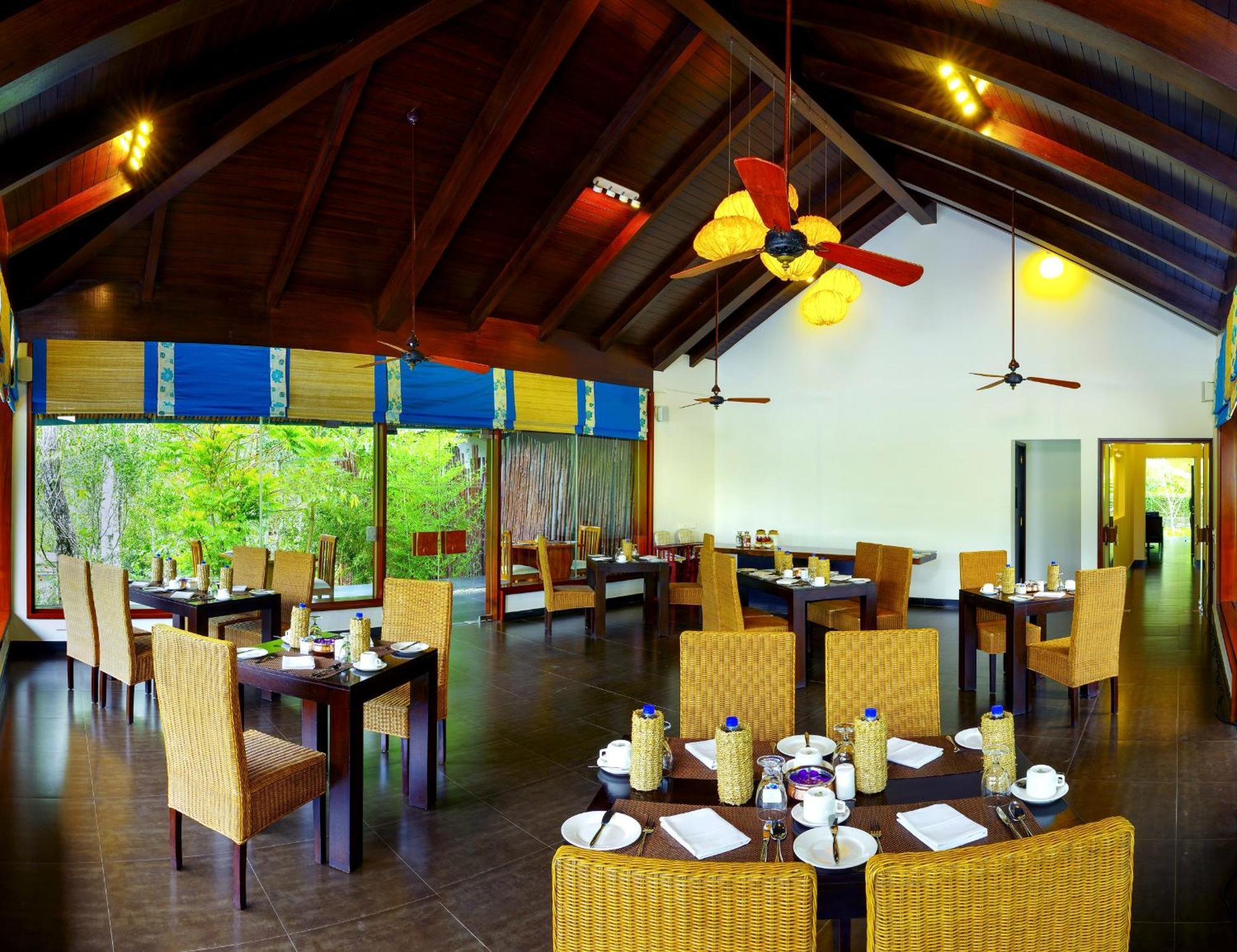 Niraamaya Retreats Cardamom Club Thekkady Exterior foto